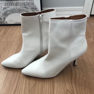 Women’s size 8 heels